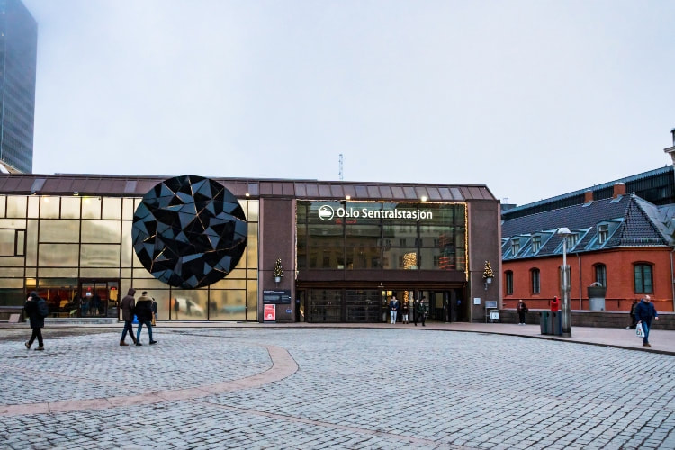 Gare d'Oslo S, Norvège